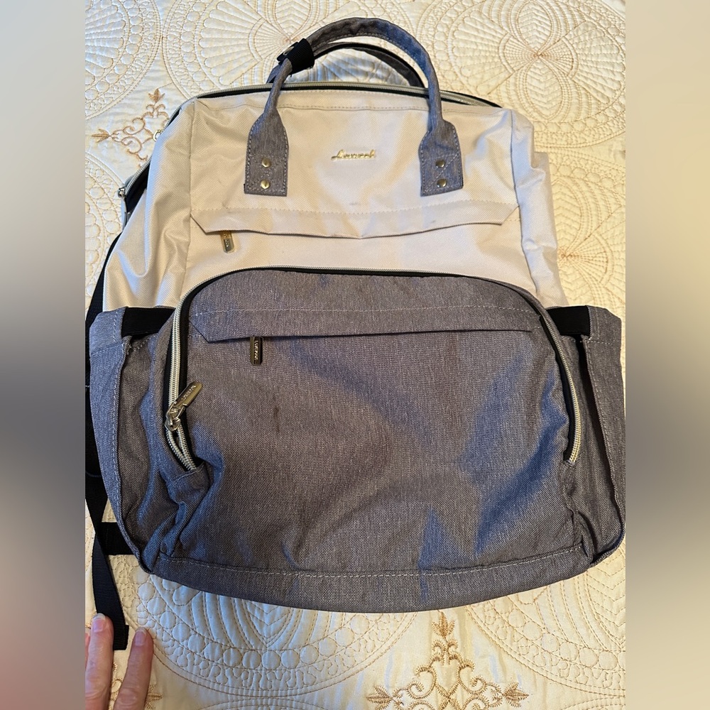 Lovelook 2-Tone Diaper/ laptop backpack  in Gray and Cream